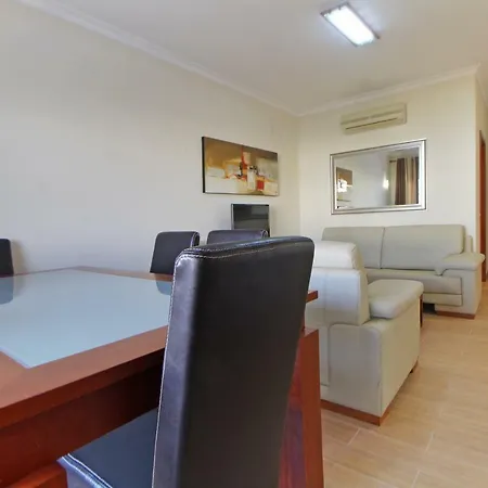 2 Quartos, Bbq, Ac, Varanda, Prestige For * Quarteira