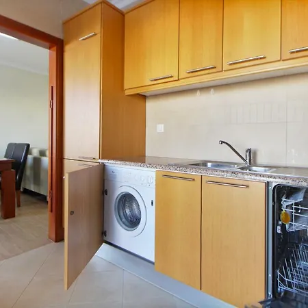 2 Quartos, Bbq, Ac, Varanda, Prestige For * Quarteira